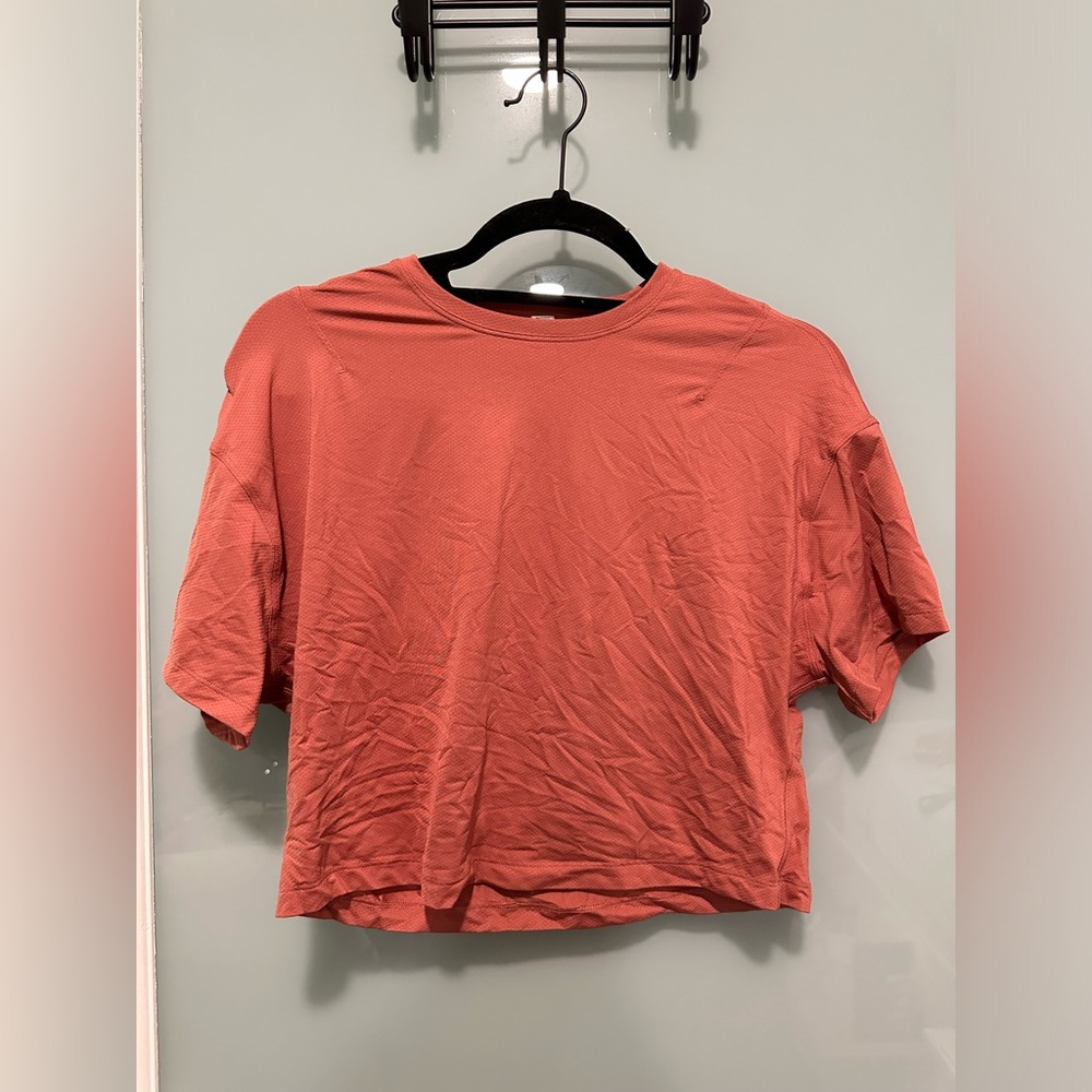 Lululemon HIIT Tee NWOT
